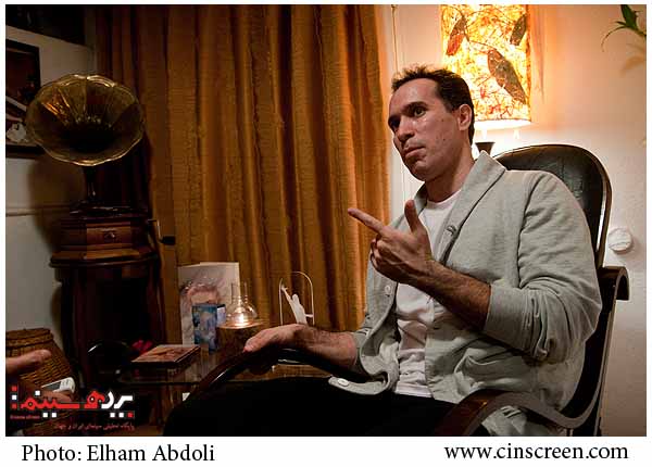 حامد نصرآبادیان دبیر جشنواره تئاتر نقطه